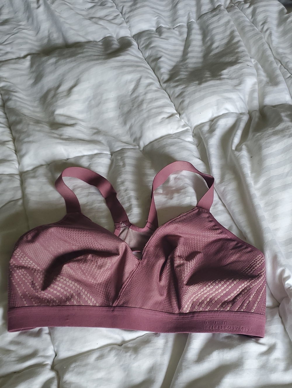lululemon athletica Rose-Mauve Wireless Sports Bralette
